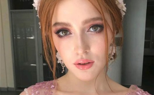 JIA LISSA(贾·丽莎)这个国外小姐姐真有气质